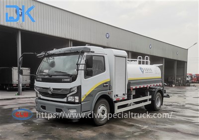 9- Ton Electric Water Sprinkler Truck Yiwei Electric Truck